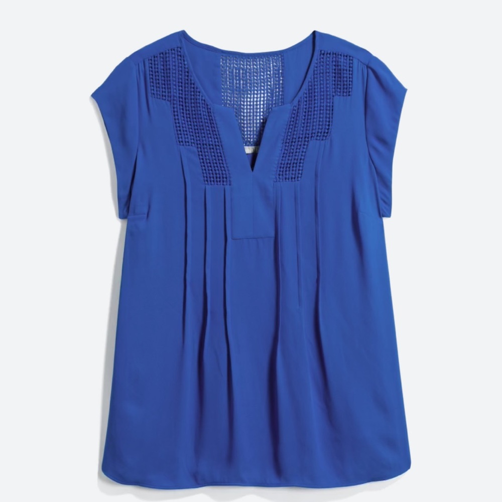 Estefany Lace detail split neck blouse